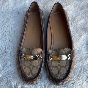 Coach Olive Signature Women's Beige and Gold Loafers Size 7